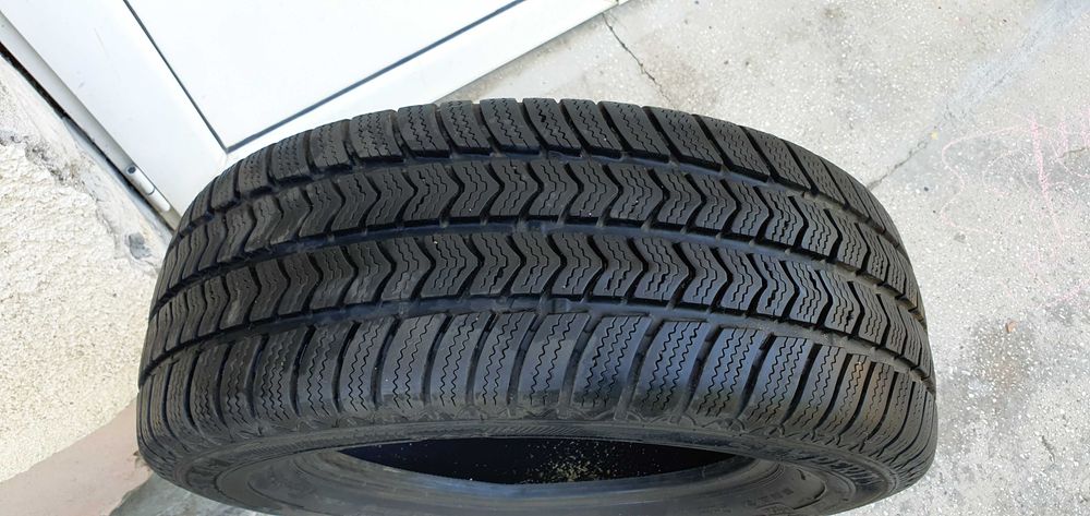 Anvelope Sprinter  235/65/r16