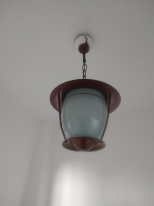 Lustra aspect industrial