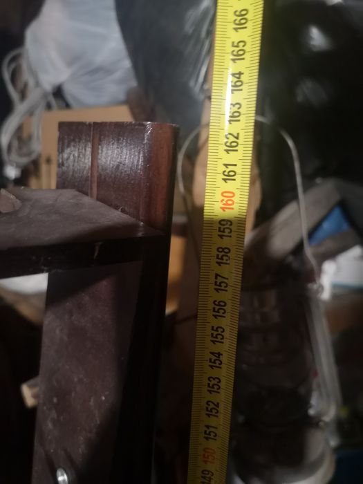 Дървени рафтове за вино