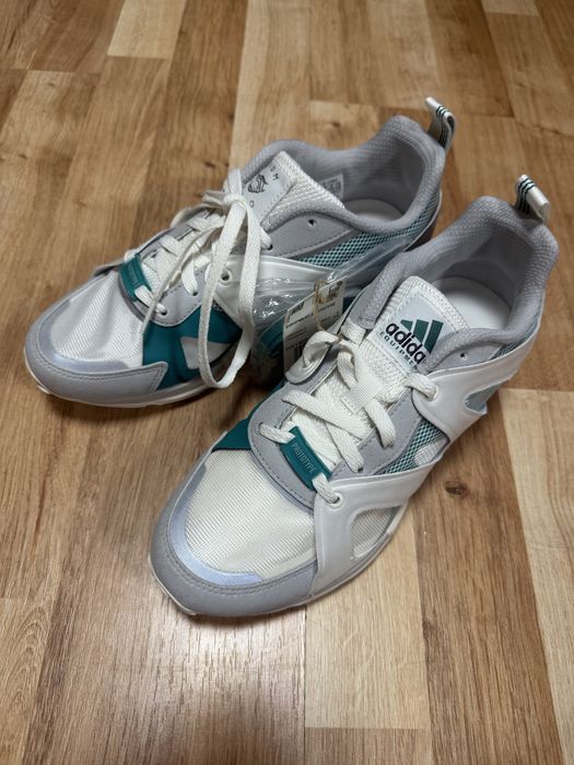 Adidas (equipment prototype), зелени със бели