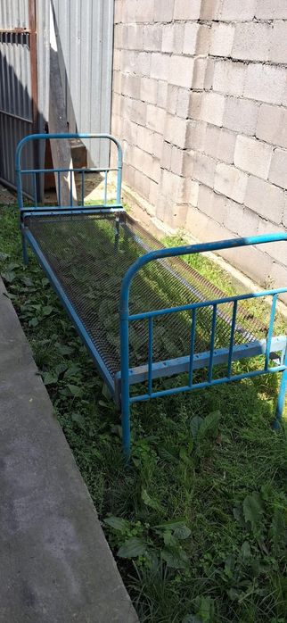 Продам  совтскую кровать