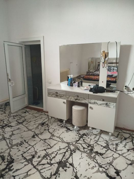 Спальня горнитур сотилади