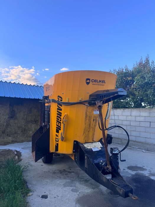 Продавам миксер за груп фураж