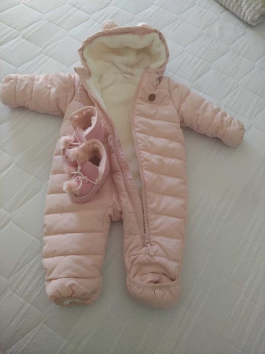 Combinezon de iarna H&M, marime 68, imblanit, in conditii bune