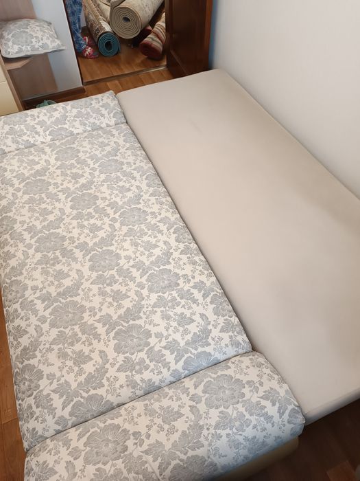 Диван софа в хорошем состоянии