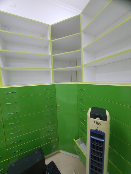 Продам полки для фармацевтики