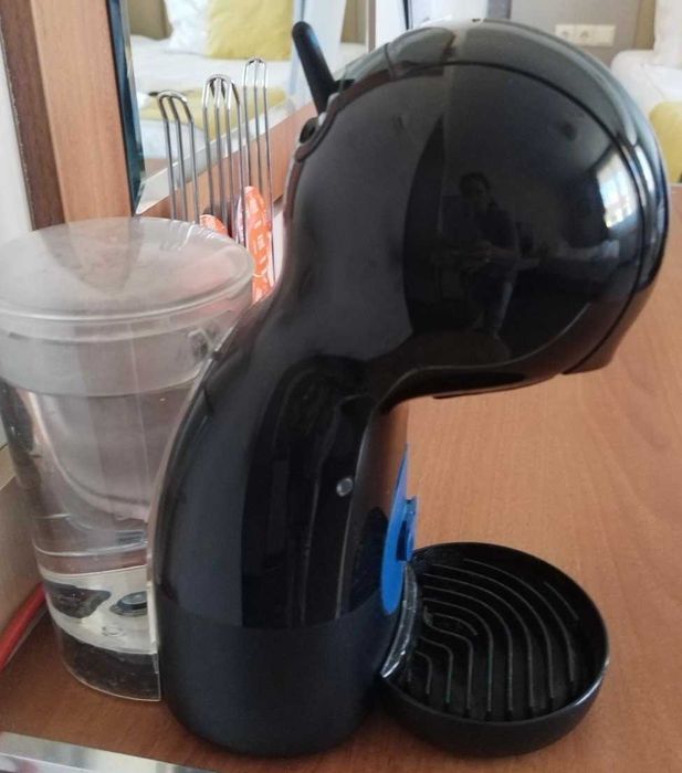 Кафе машина "Долче  густо "