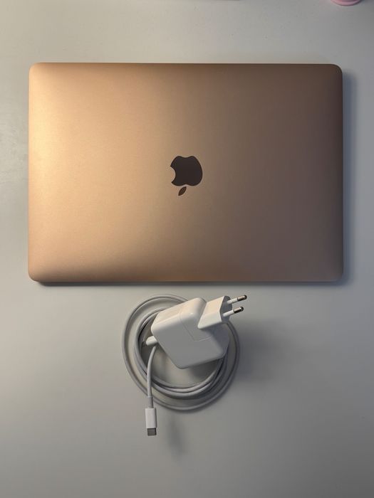 MacBook Air M1 (2020) – 13”, 8GB RAM, 256GB SSD Bucuresti Sectorul