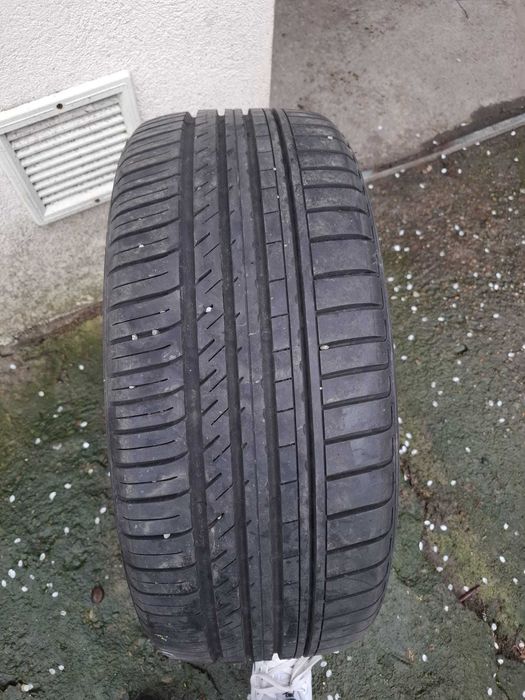 Vand 2 cauciucuri de vara R19