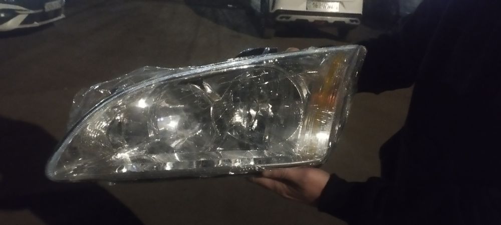 Фара на форд фокус