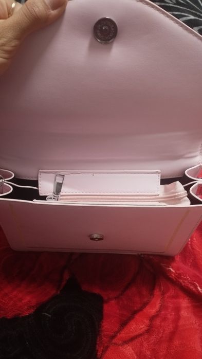 Ayol va qizlar uchun sumkalar