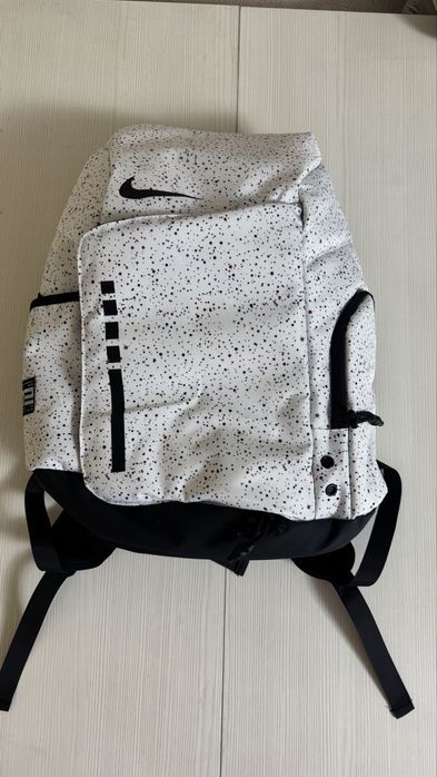Спортивные сумки Nike Elite