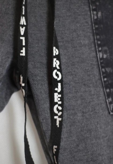 Pantaloni sport reserved