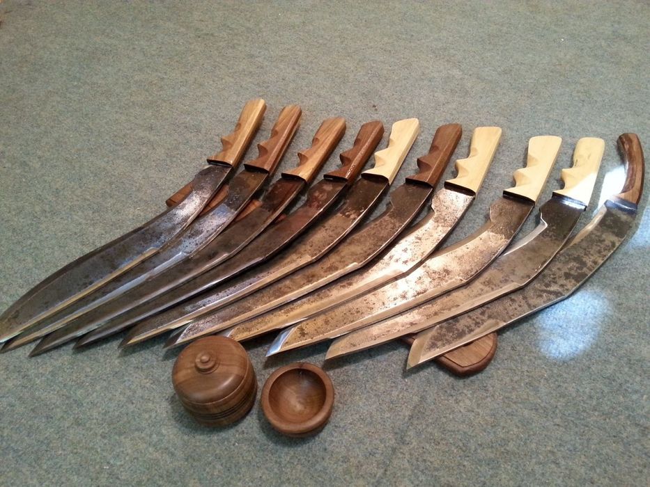 Нож.мачете махайра кукри.