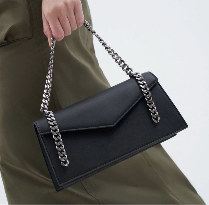 черная сумка Charles & Keith
