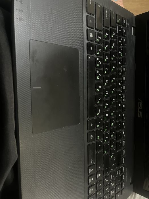 Продам Ноутбук Asus i7