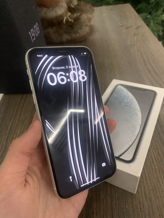 Продам Iphone XR