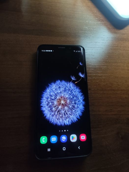 Продаю samsung S 9 plus на 64 Гб.