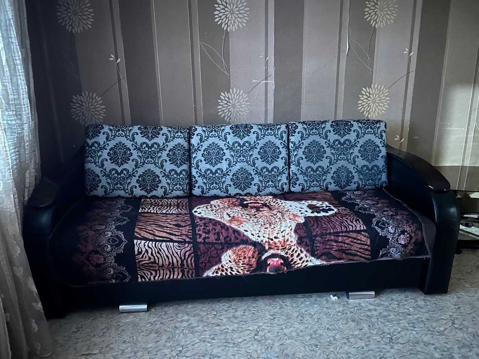 Продам диван б/у