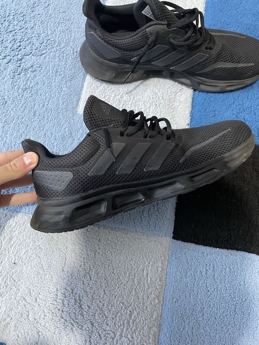 Adidasi de running adidas