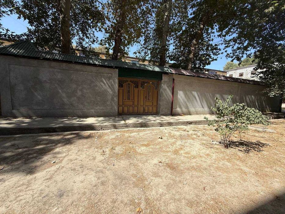 Kichikroq hovli sotiladi 48000$$$