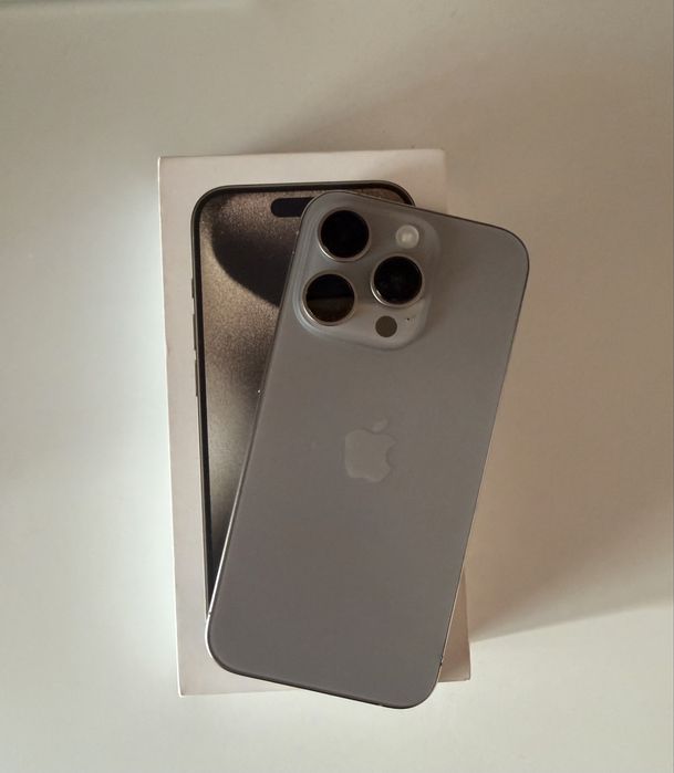 iPhone 15 pro 128gb
