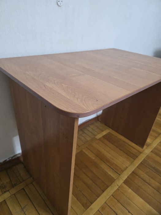 Стол письменный 100х60х75