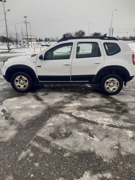 Vand Dacia Duster 2014  pret 4500 Euro negociabil