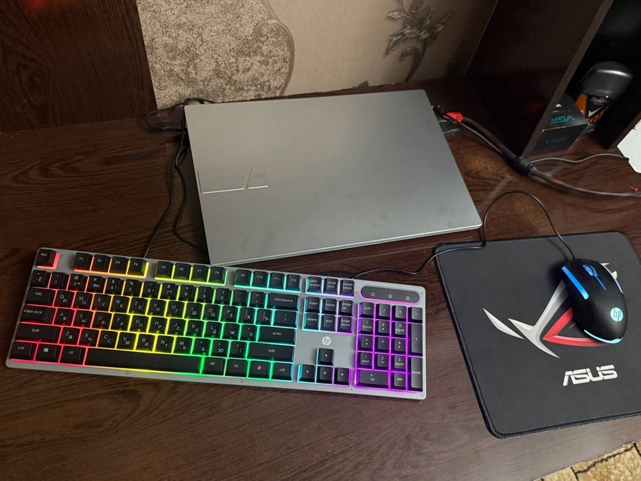 Ноутбук ASUS VivoBook 15 / i5-13420H / 16GB / SSD 512GB + комплект