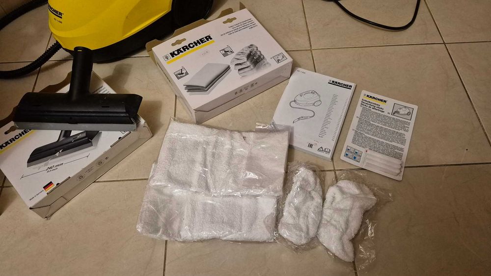 Парочистачка Karcher с аксесоари за прозорци и нови микрофибърни кърпи