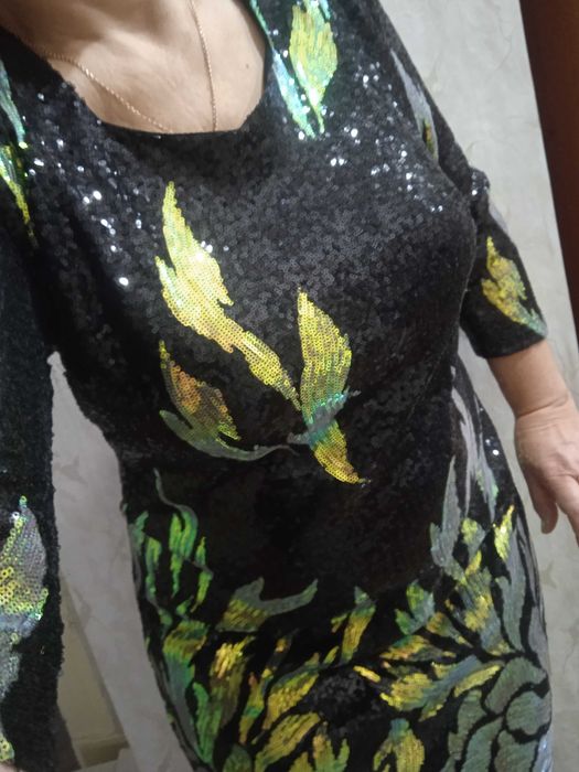 Очень красивые платья.