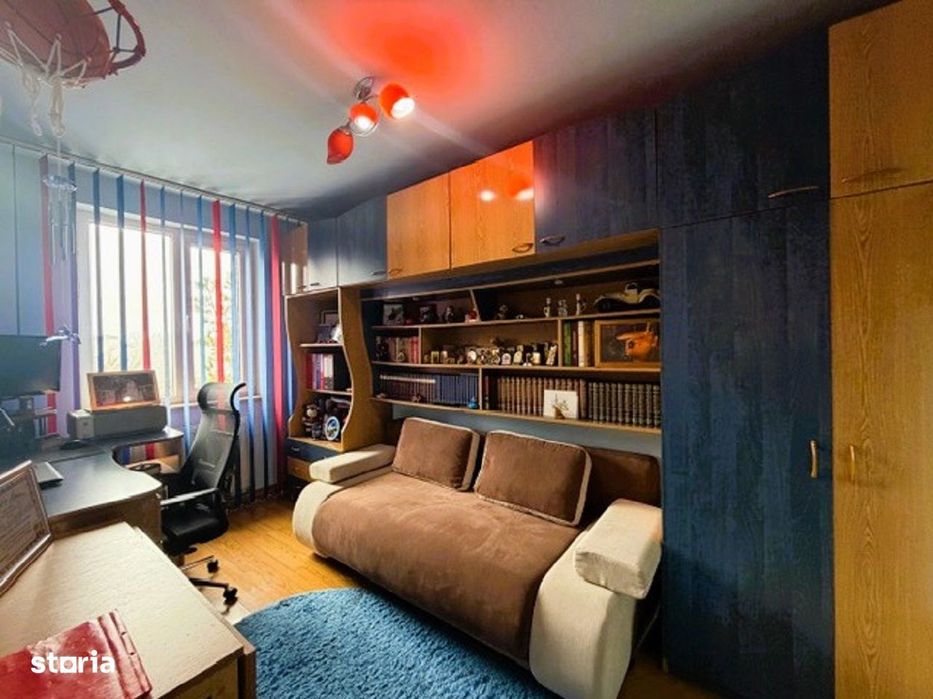 Apartament 3 camere  vis a vis de Prefectura