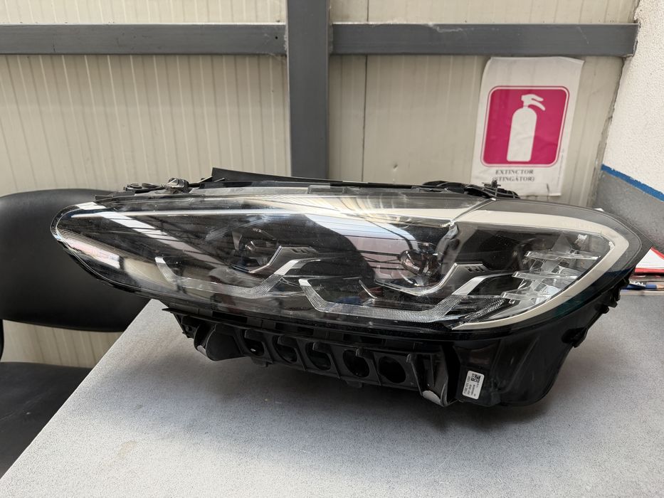 Far stanga BMW G22 G23 G26 full led 2021