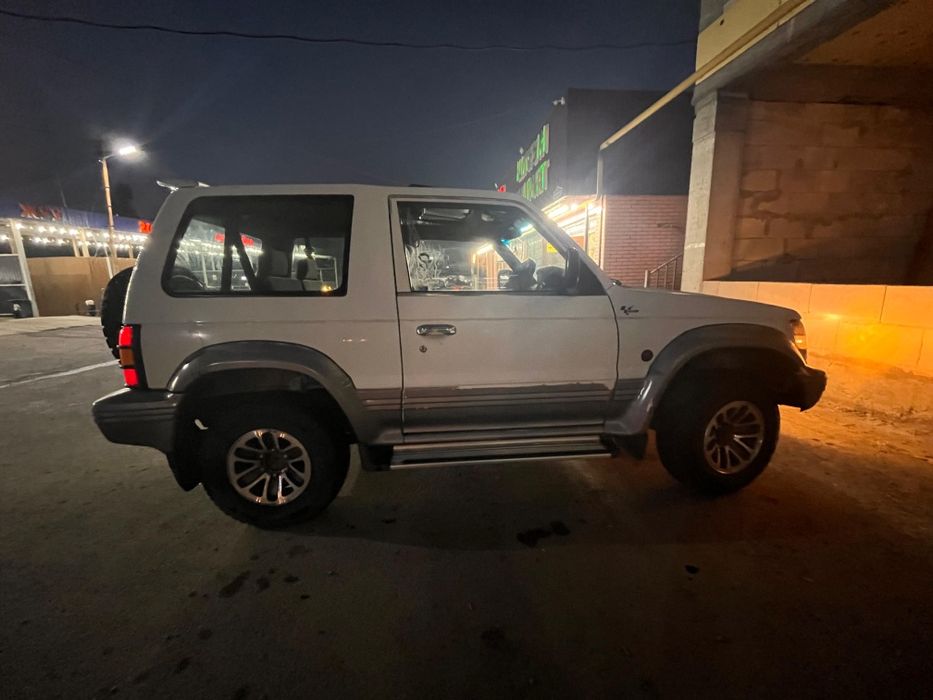 Продам внедорожник -коротыш