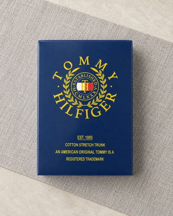 Boxeri Tommy Hilfiger Model NOU mărimea M,  L, XL