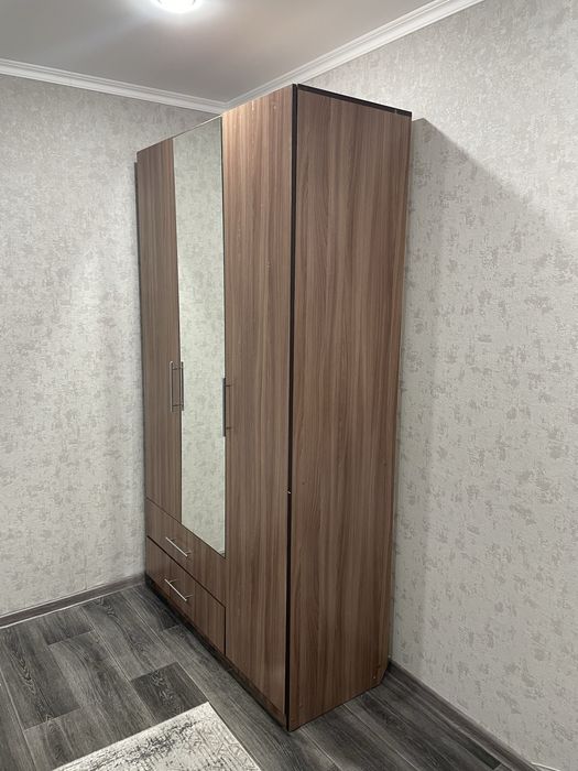 Продам шкаф б/у для спальни