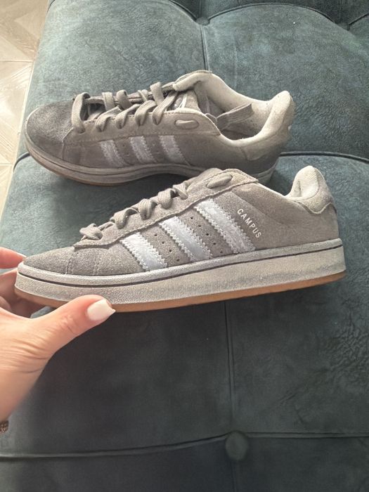 Продам кроссовки