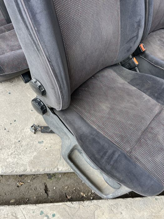 Сиденья Пассат универсал приввзной