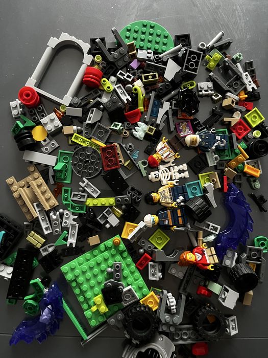 Lego Lot piese si figurine