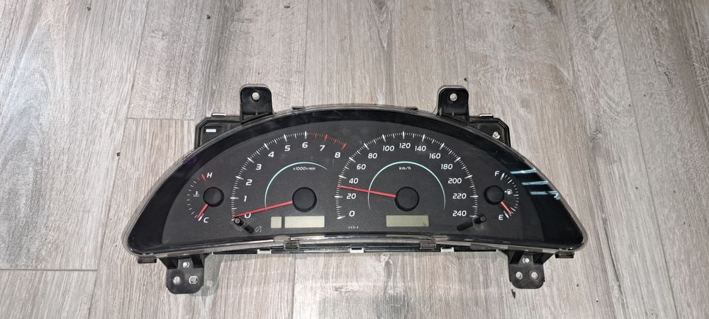 Панель приборов Toyota camry 40 /  2.4 объём