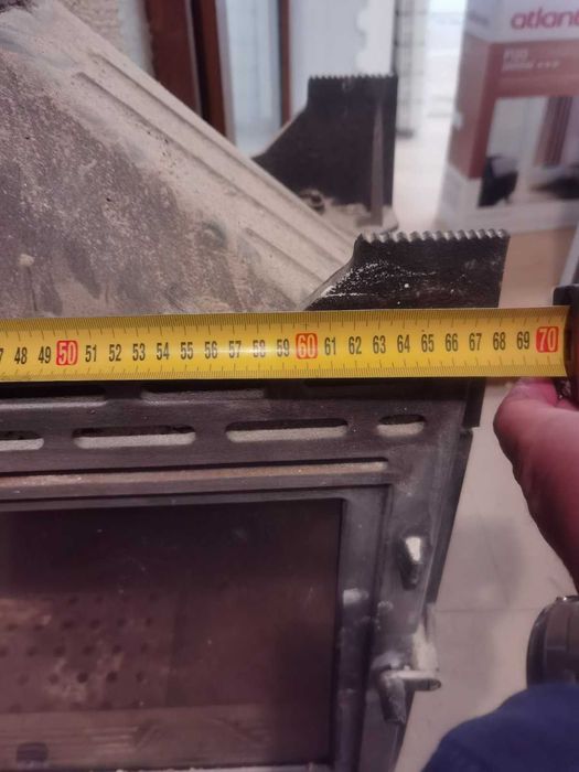 Продавам камина+хладилник(подарък)