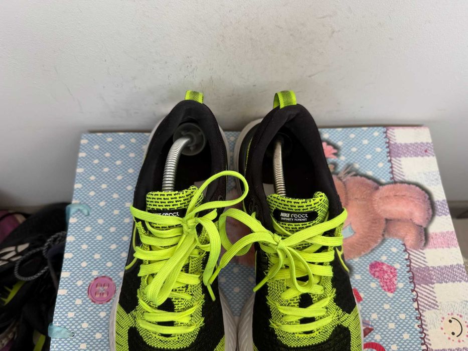 Nike React Infinity Run Flyknit 2 Volt Black ''оригинални маратонки 44 номер