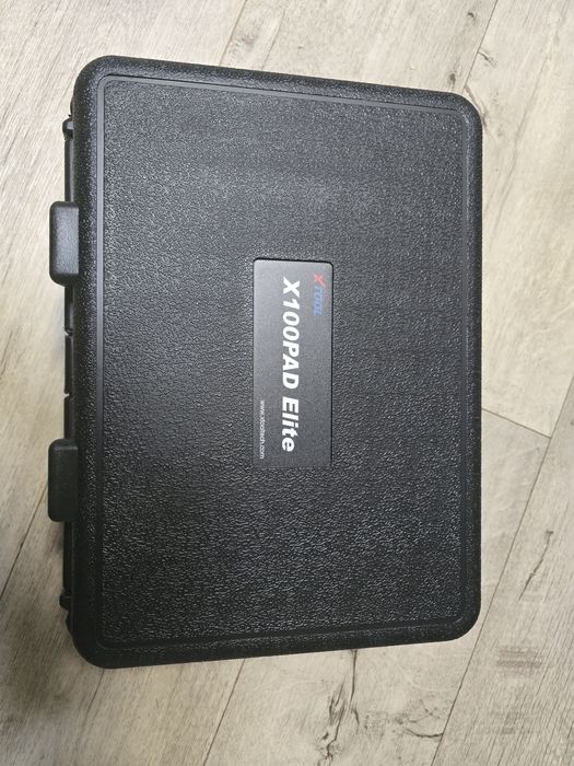 Продам диагностический сканер xtool