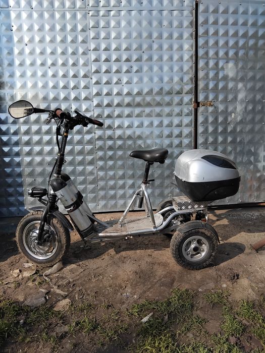 Triciclu electric