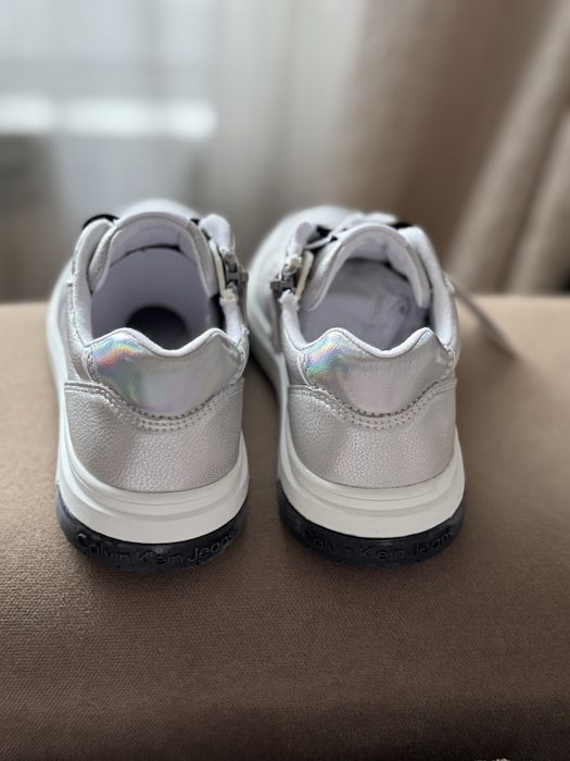 Детски маратонки Calvin Klein 32 номер Нови