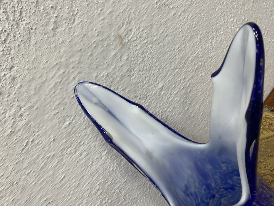 Голяма италианска ваза от разтопено стъкло мурано