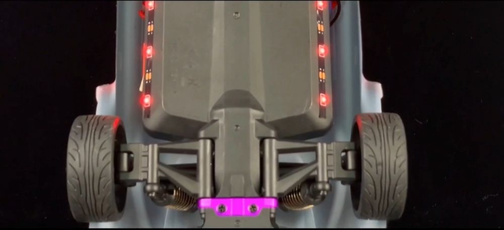 Продаётся машинка на пульте управления