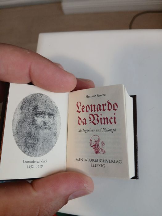 Carte în  miniatura Leonardo da Vinci