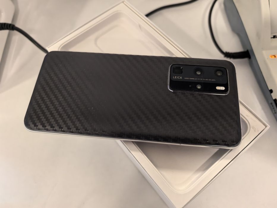 Продавам Huawei P40 Pro 256GB Dual Sim