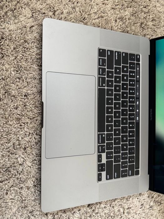 Macbook Pro 2019 16inch